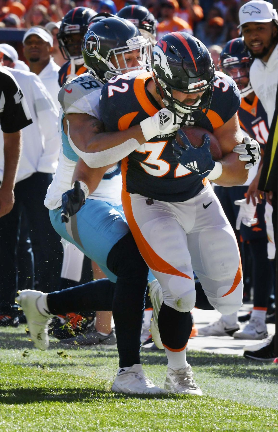 101419-s-broncostitans 20.JPG